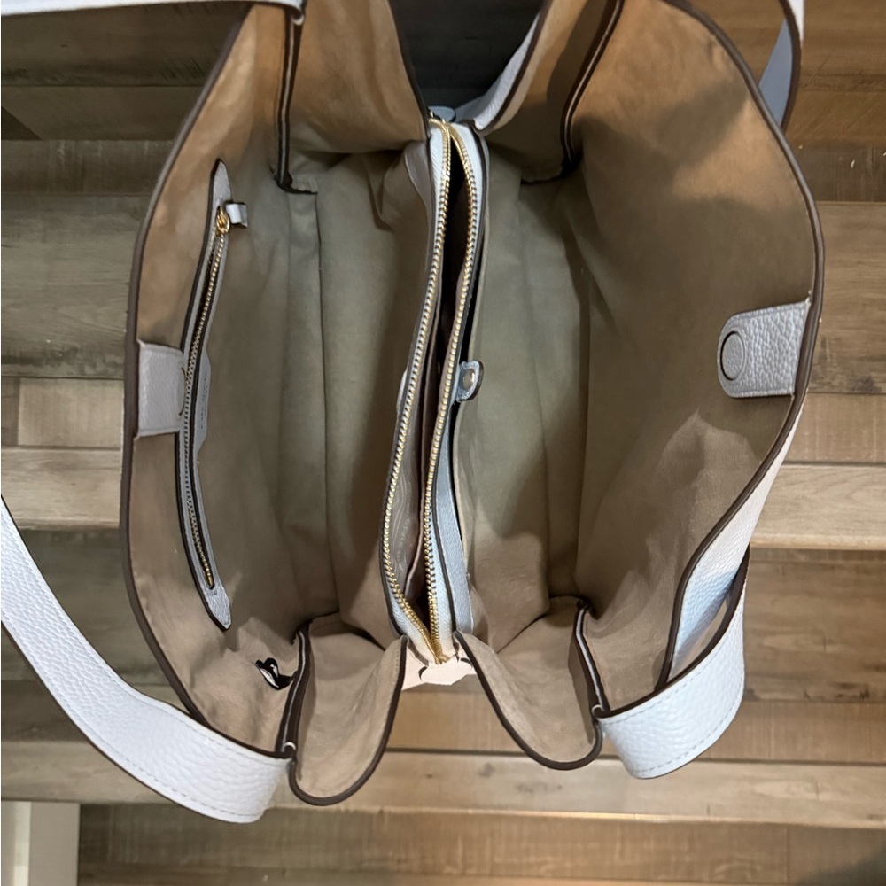 Kate Spade Light Blue Knot Large Pebble Leather Shoulder Bag - Picture 9 of 10